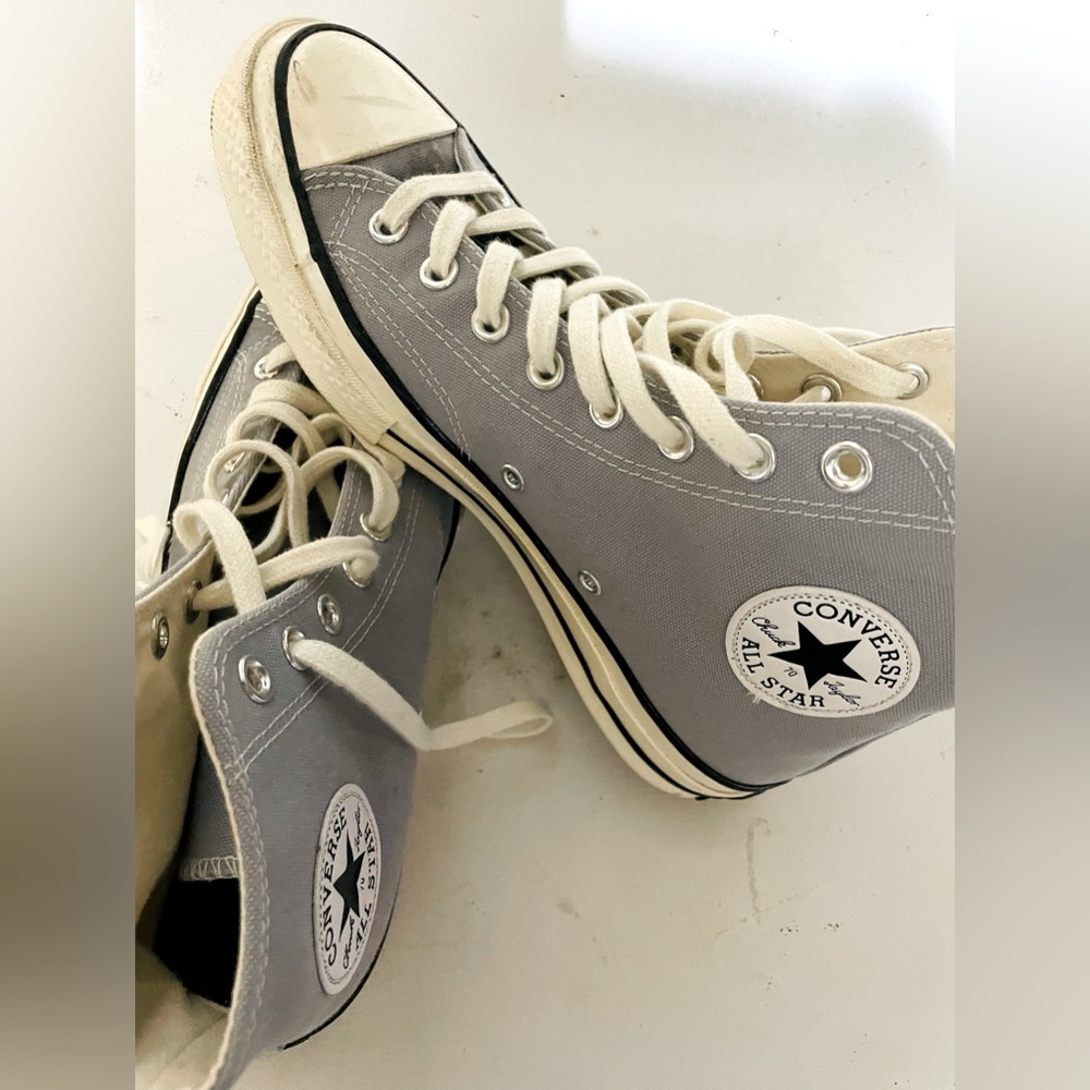 Women High top converse - Picture 1 of 1